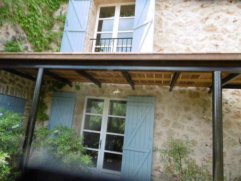 TERRASSE LAME CUMARU STRUCTURE METALLIQUE A DRAGUIGNAN DANS LE VAR