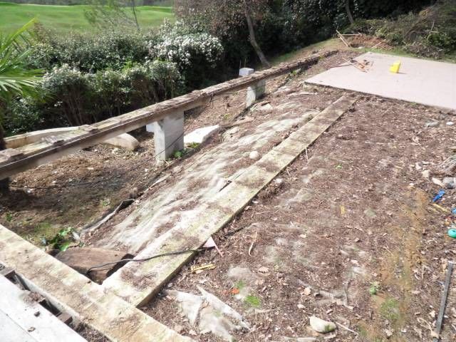 TERRASSE BOIS SUR PILOTIS A BRAS PRES DE SAINT MAXIMIN LA STE BAUME