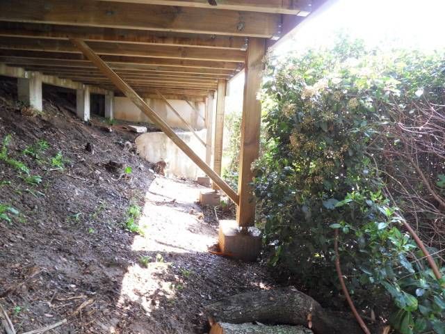 TERRASSE BOIS SUR PILOTIS DANS LE VAR 