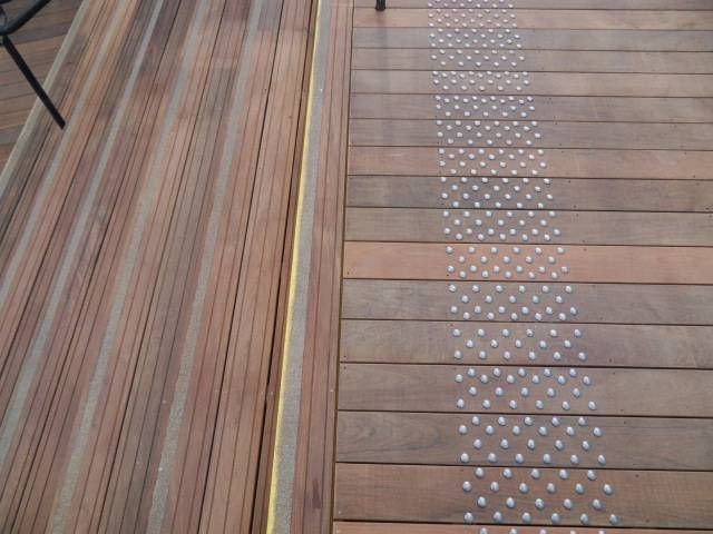 TERRASSE ESCALIER IPE A BRAS A PROXIMITE DE ST MAXIMIN LA STE BAUME