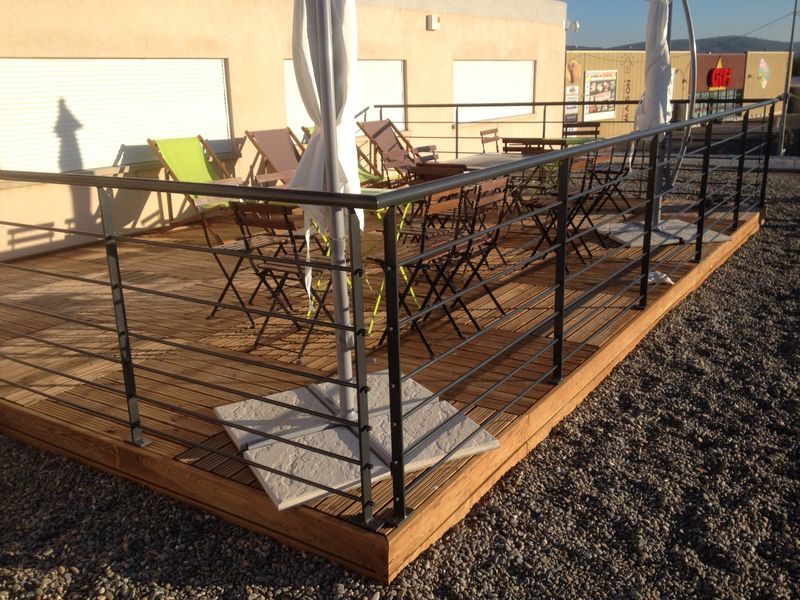 AMENAGEMENT EXTERIEUR DANS LE VAR