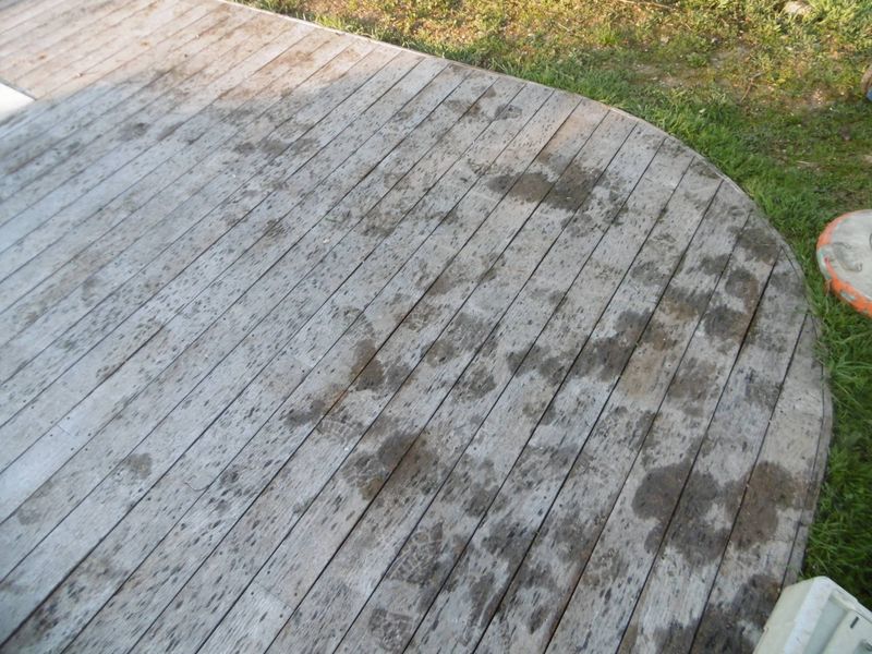 NETTOYAGE DEGRISAGE TERRASSE BOIS A LORGUES PRES DE DRAGUIGNAN
