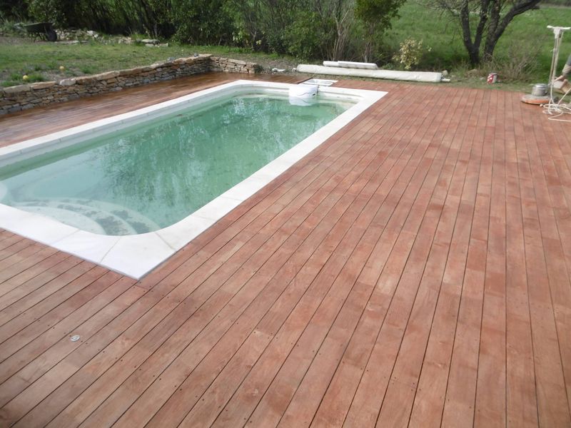 NETTOYAGE DEGRISAGE TERRASSE BOIS A DRAGUIGNAN DANS LE VAR