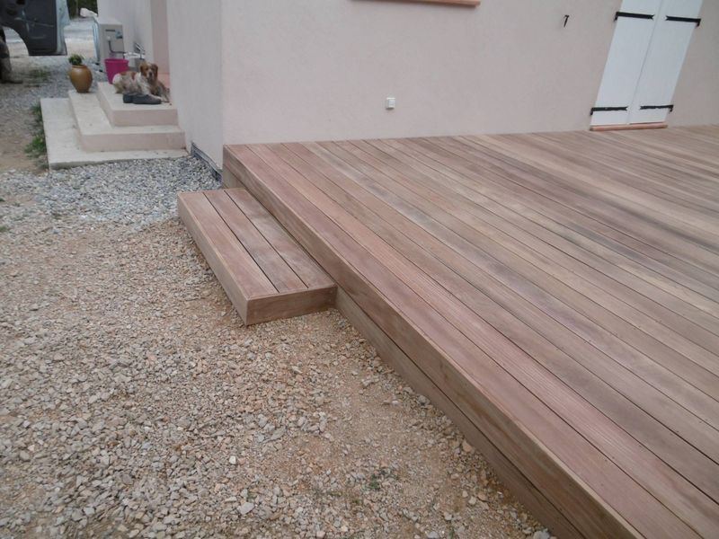 TERRASSE BOIS CUMARU A AUPS DANS LE VAR