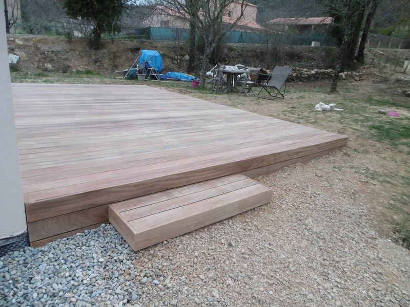 TERRASSE BOIS CUMARU A AMPUS DANS LE VAR