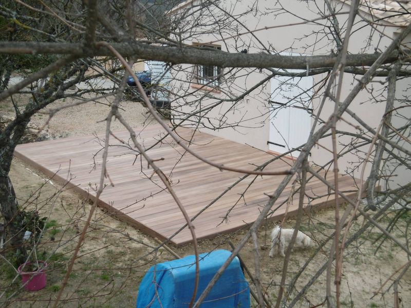 TERRASSE BOIS CUMARU A SALERNES DANS LE VAR