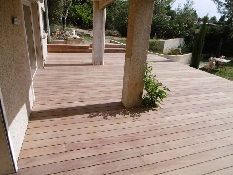 TERRASSE BOIS LAME CUMARU DANS LE VAR ET BOUCHES DU RHONE