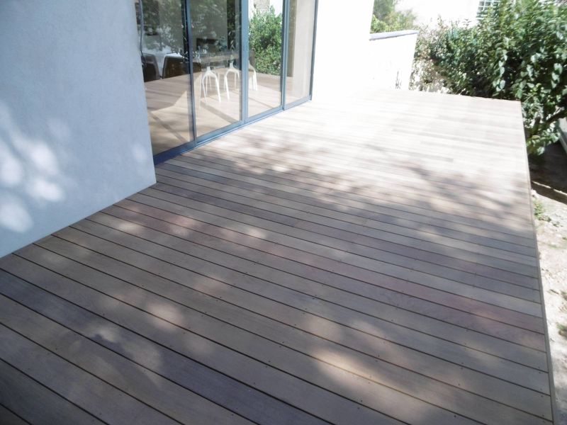 TERRASSE BOIS LAME IPE A ST MAXIMIN DANS LE VAR