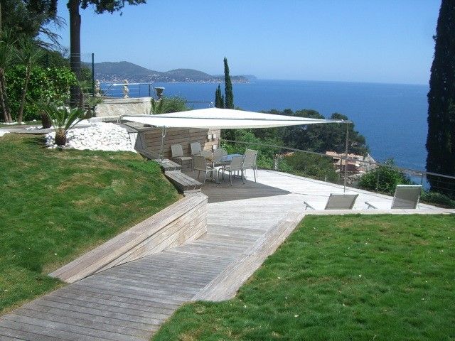 LIAISON ENTRE TERRASSES SUCCESSIVES EN IPE