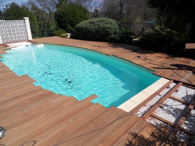 PISCINE A SAINT MAXIMIN DANS LE VAR