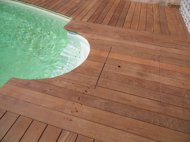 PLAGE BOIS DANS LE VAR