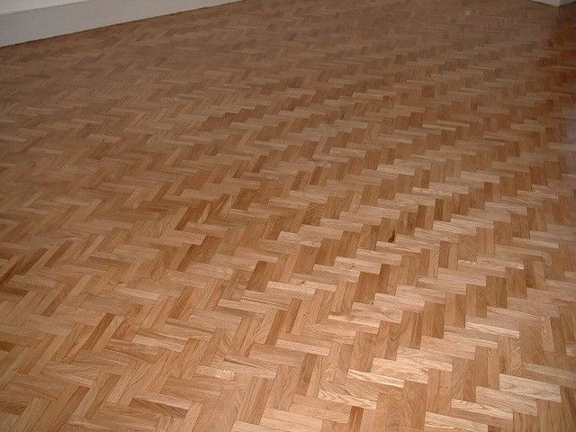 PARQUET CHENE POSE A BATONS ROMPUS