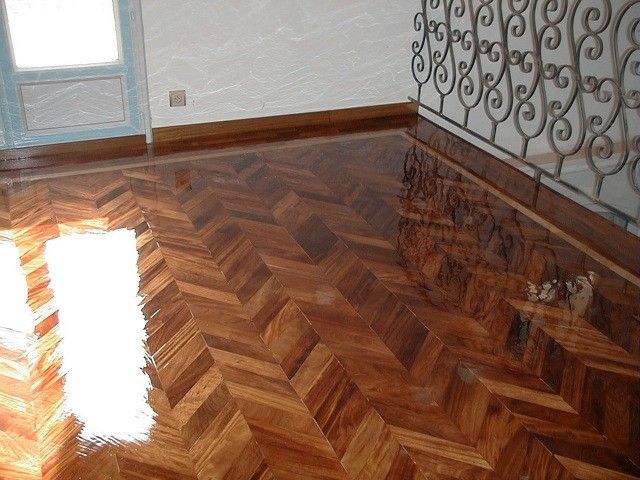 POSE COLLEE FLOTTANTE ENTRETIEN DE TOUT PARQUET A SALERNES 