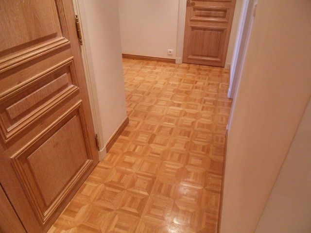 REALISATION DE PARQUETS INTERIEURS COLLES SUR SUPPORT MACONNE