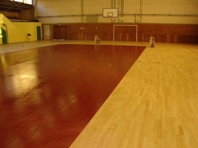 REALISATION DE LA RENOVATION D'UNE SALLE DE SPORT