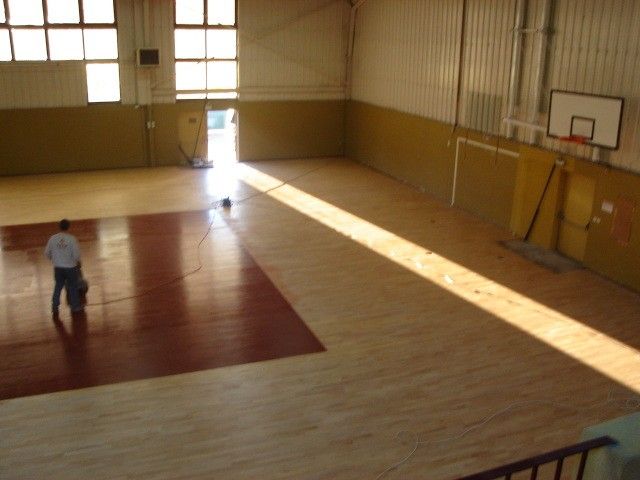 REALISATION DE LA RENOVATION D'UNE SALLE DE SPORT