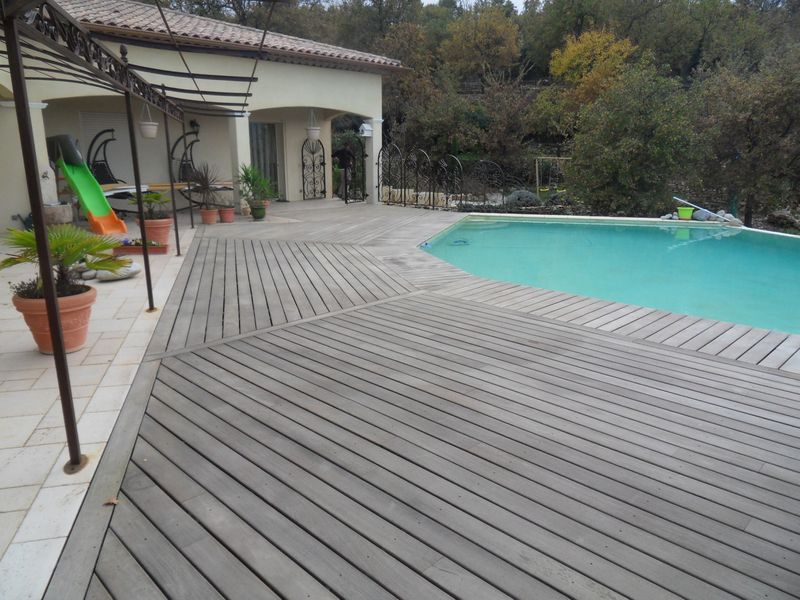 PLAGE DE PISCINE BOIS GRIS