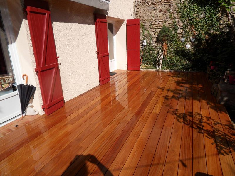 TERRASSES BOIS DANS LES BOUCHES DU RHONE