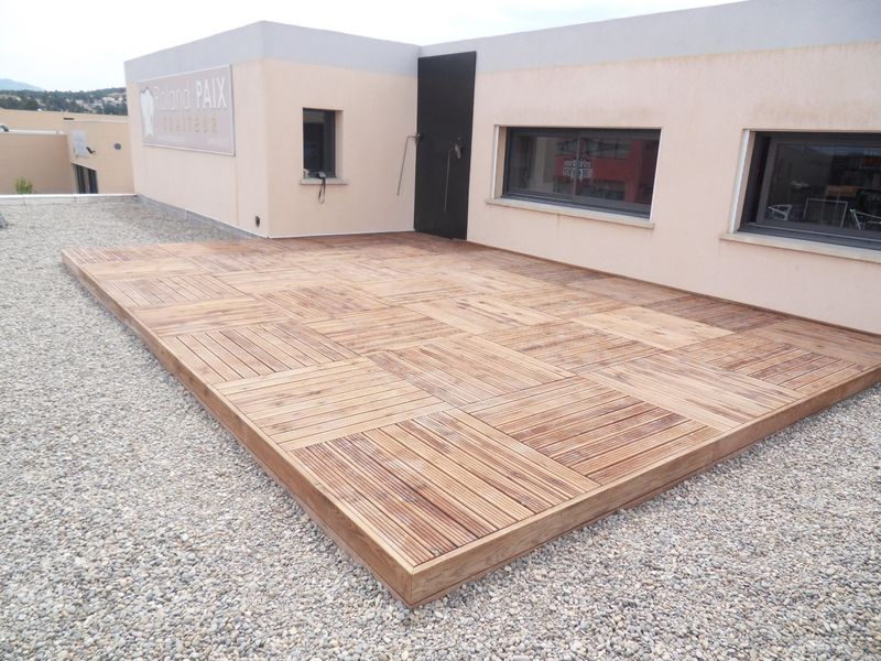 TERRASSE BOIS DANS LE VAR