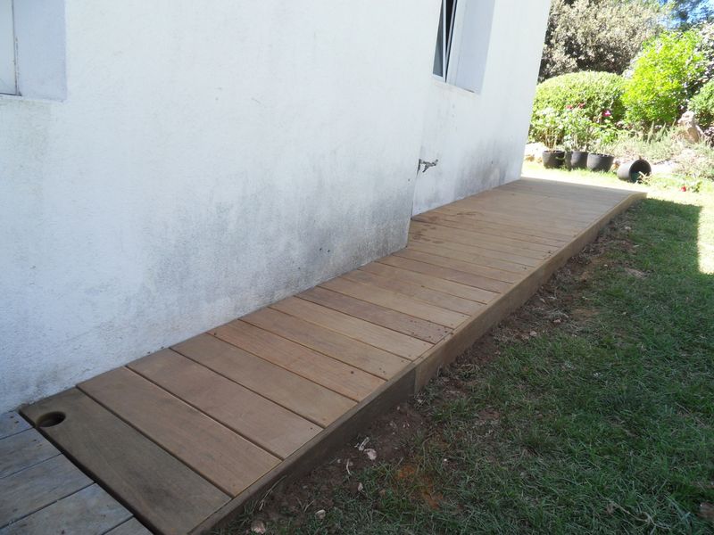 TROTTOIR A BRIGNOLES PRES DE ST MAXIMIN LA STE BAUME