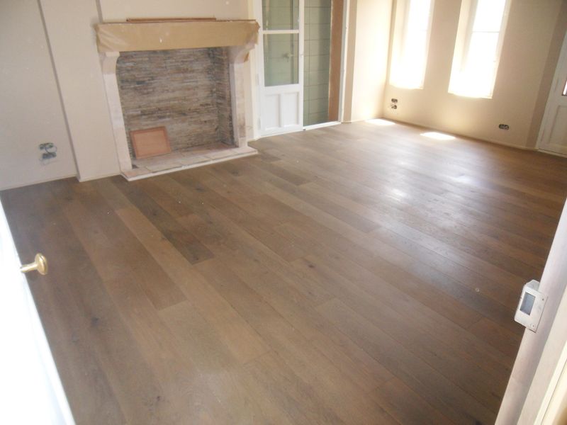 PARQUET HUILE A BRIGNOLES DANS LE VAR 
