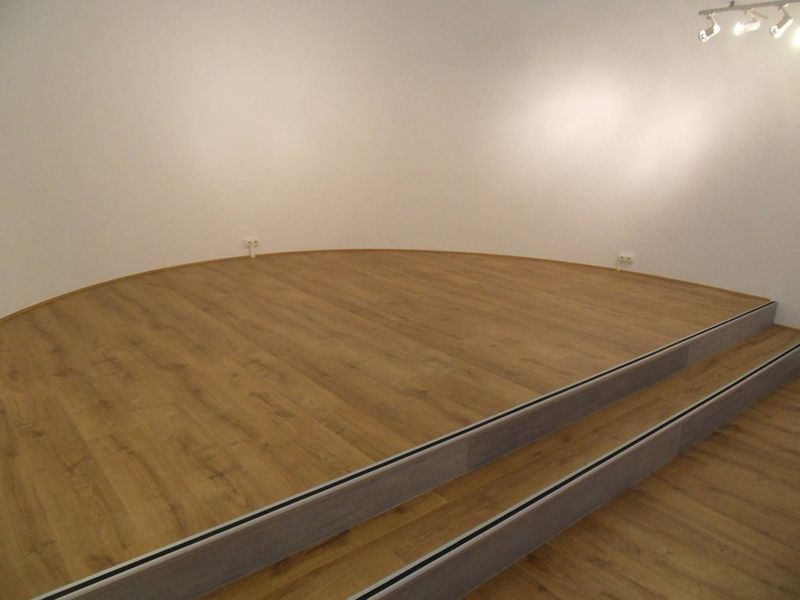 QUICK STEP LARGO A COTIGNAC