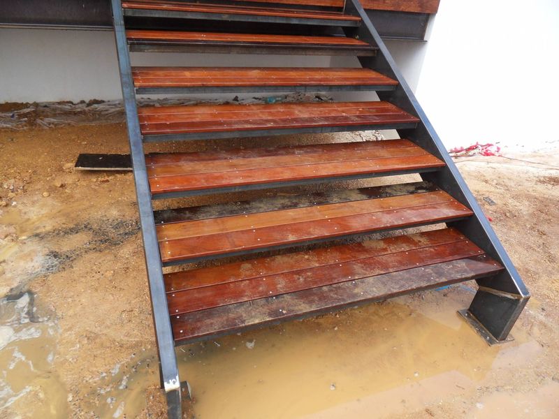 TERRASSE BOIS IPE DANS LE VAR