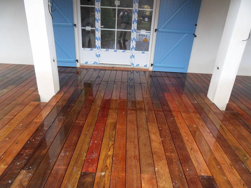 TERRASSE BOIS DANS LE VAR