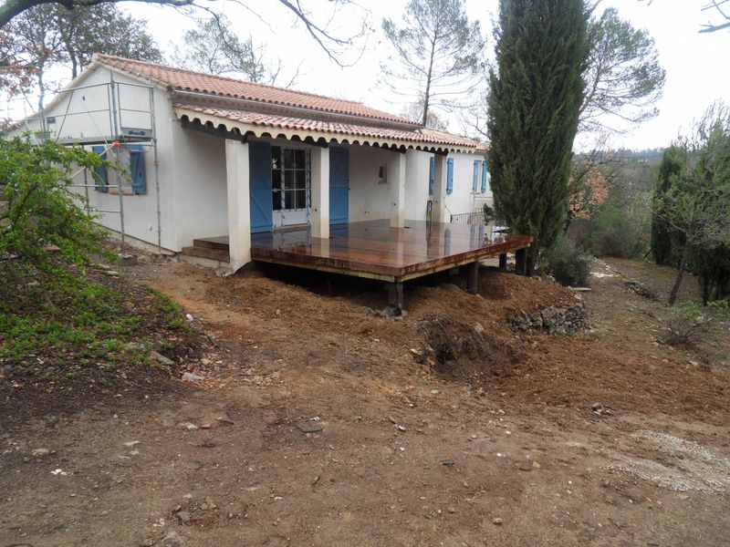 TERRASSE BOIS DANS LE VAR