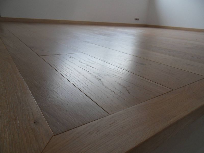 PARQUET CHENE A MONTFORT SUR ARGENS