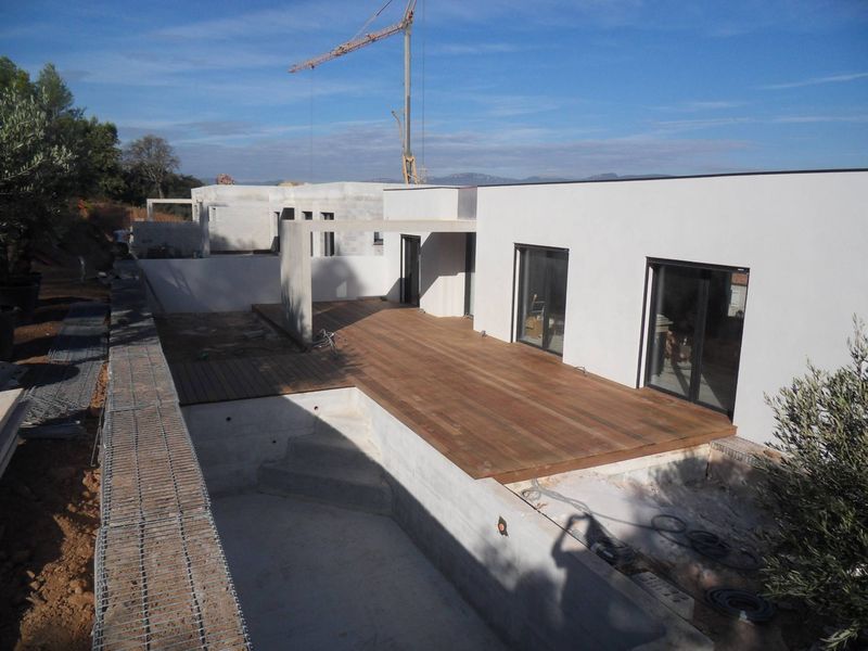 TERRASSE BOIS IPE A LA LONDE DANS LE VAR